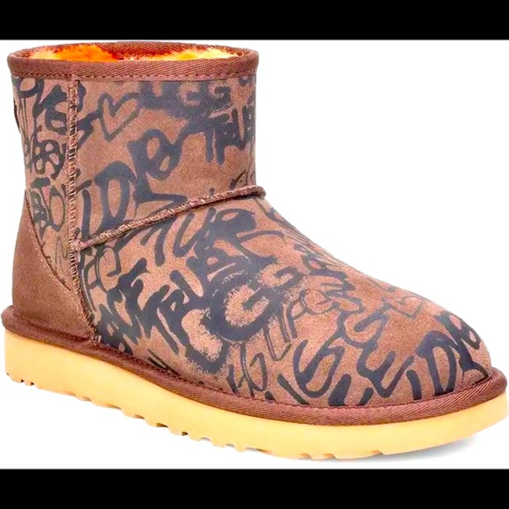UGG Classic Street Graffiti Mini Ankle Boot Size 9